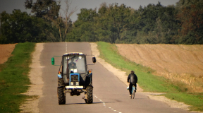 Кнырович: «Это в каком же беларуском колхозе такие деньги платят за неквалифицированную работу?»