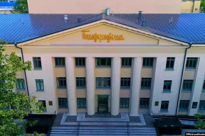 «Калі б вас паклалі ў крыакамеру і абудзілі праз сто год, усё б змянілася. Толькі на «Беларусьфільме» было б як раней»